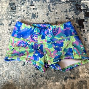 Fleo low contour shorts